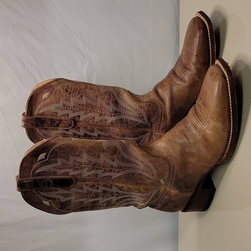 Idyllwind women's western boots in great condition.  Size 11 B